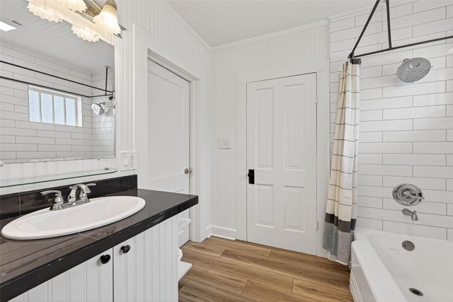 302 Epps Street, Tomball, TX 77375