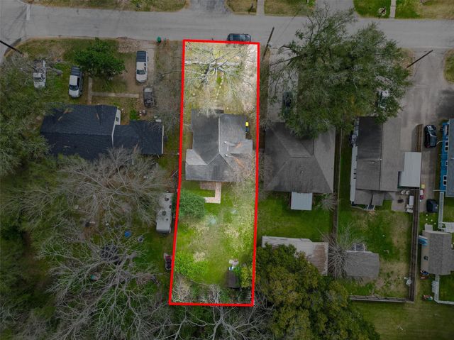 302 Epps Street, Tomball, TX 77375