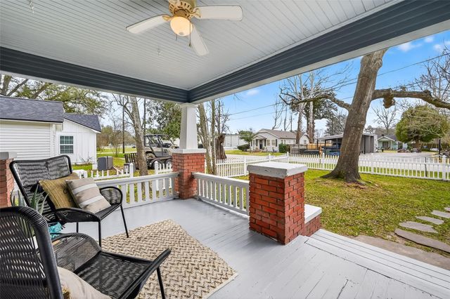 302 Epps Street, Tomball, TX 77375