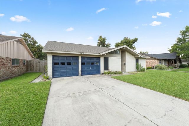 14143 Roundstone Lane, Houston, TX 77015