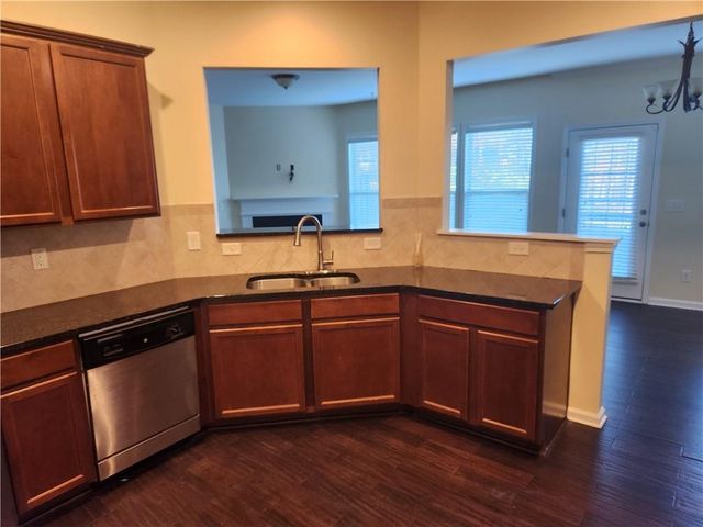 1854 Caswell Parkway 56, Marietta, GA 30060