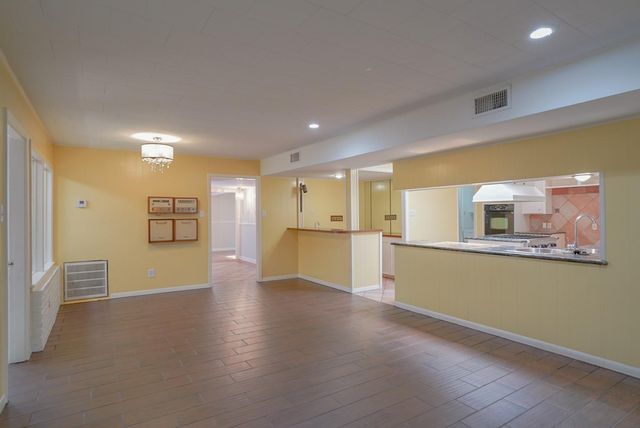 7914 Braes Meadow Drive, Houston, TX 77071