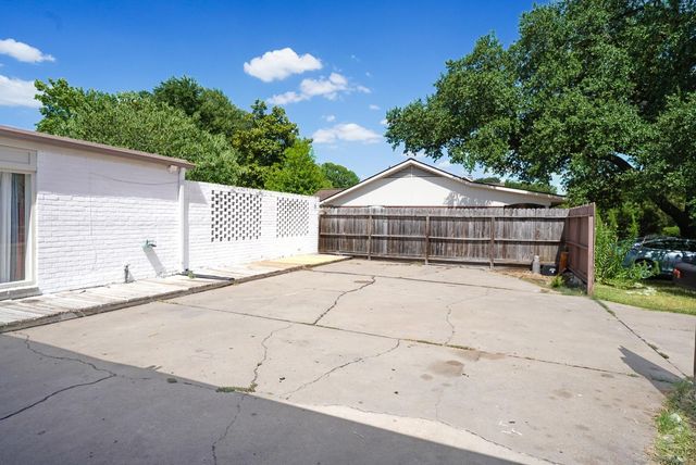 7914 Braes Meadow Drive, Houston, TX 77071