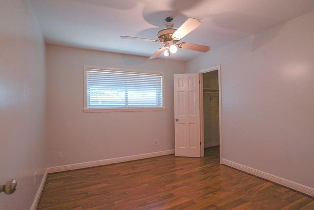 7914 Braes Meadow Drive, Houston, TX 77071
