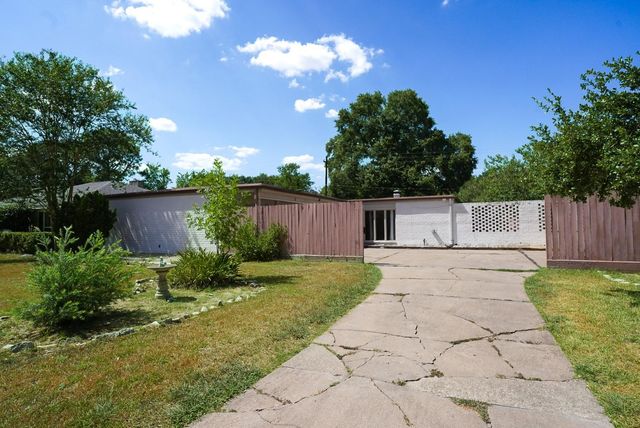 7914 Braes Meadow Drive, Houston, TX 77071
