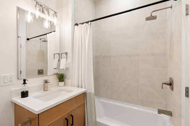 28A Swan Avenue 1, Boston, MA 02128