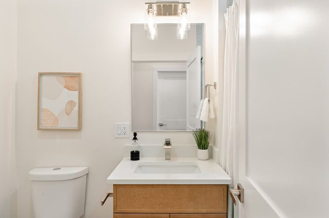 28A Swan Avenue 1, Boston, MA 02128