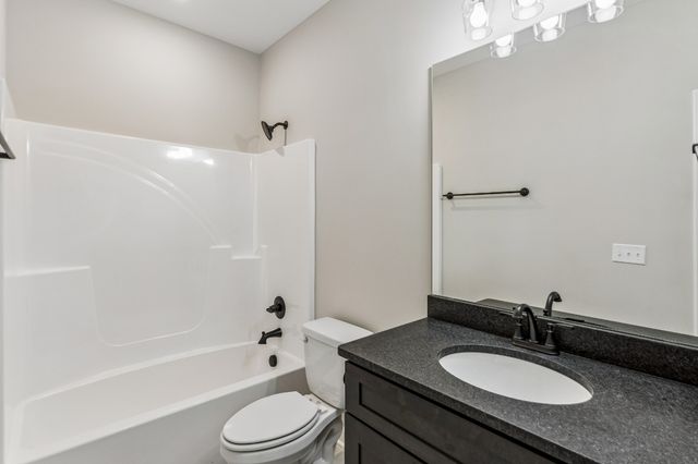 980 Hurricane Ridge Rd, Smithville, TN 37166
