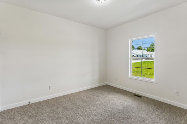 980 Hurricane Ridge Rd, Smithville, TN 37166