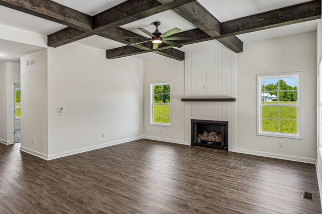 980 Hurricane Ridge Rd, Smithville, TN 37166