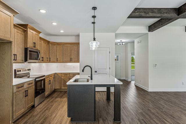 980 Hurricane Ridge Rd, Smithville, TN 37166