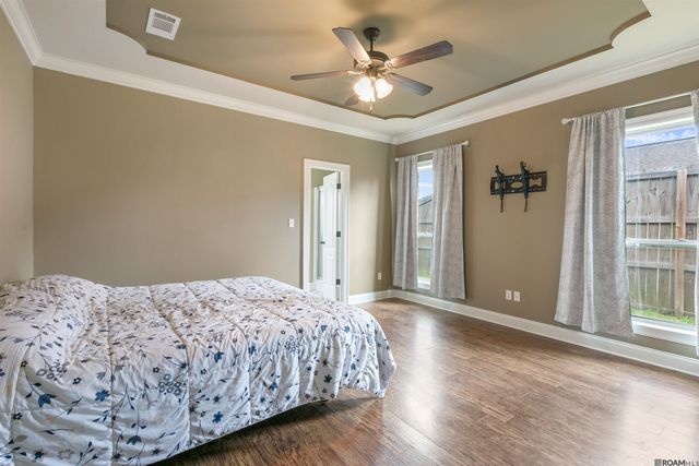 10139 Autumn Ct, Denham Springs, LA 70726