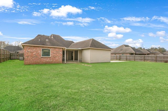 10139 Autumn Ct, Denham Springs, LA 70726