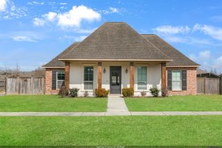10139 Autumn Ct, Denham Springs, LA 70726