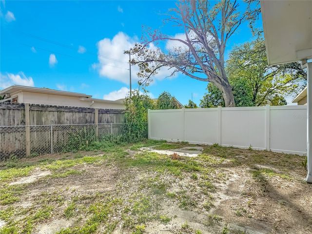 3002 W ARCH STREET, Tampa, FL 33607