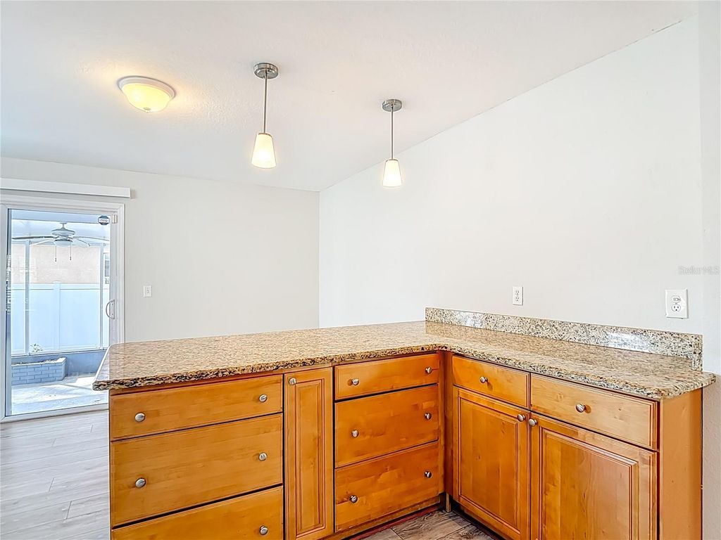 Image 24 of property listing at 3002 W ARCH STREET, Tampa, FL 33607