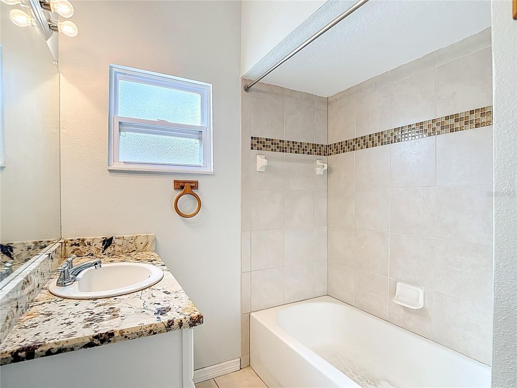 Image 38 of property listing at 3002 W ARCH STREET, Tampa, FL 33607
