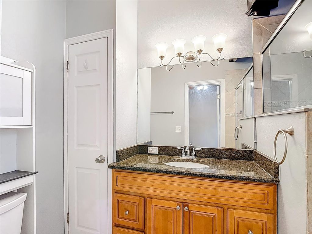 Image 48 of property listing at 3002 W ARCH STREET, Tampa, FL 33607