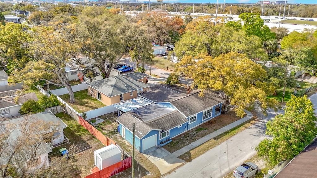 Image 63 of property listing at 3002 W ARCH STREET, Tampa, FL 33607