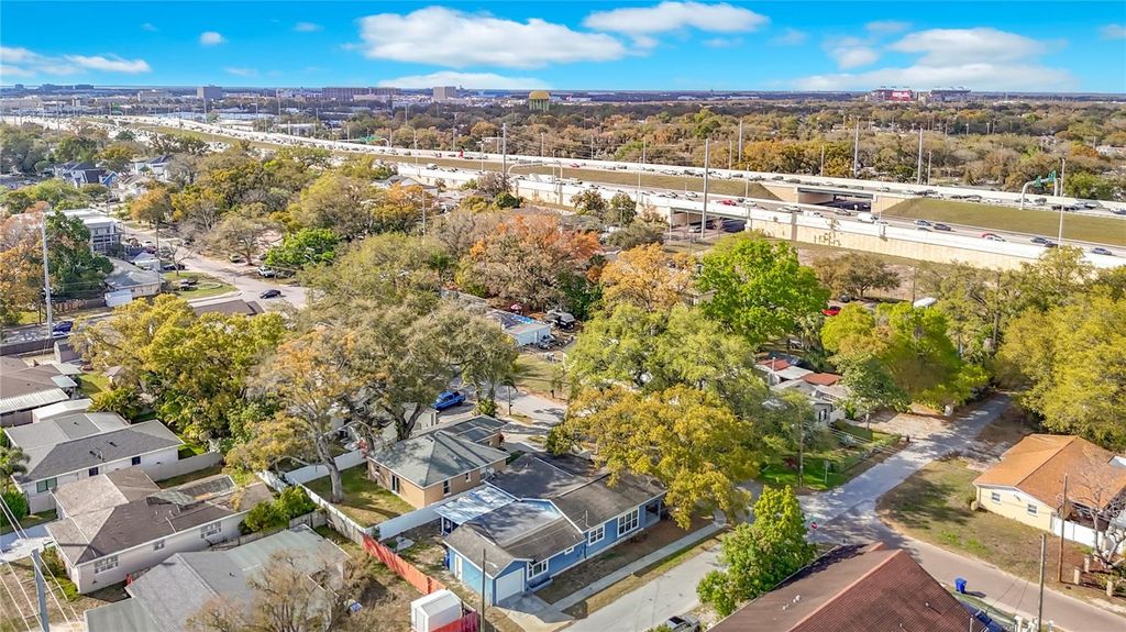 Image 66 of property listing at 3002 W ARCH STREET, Tampa, FL 33607