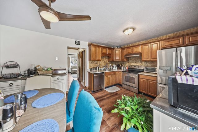 228 Oakville Avenue D, Waterbury, CT 06708
