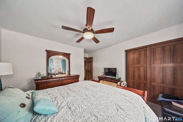 228 Oakville Avenue D, Waterbury, CT 06708