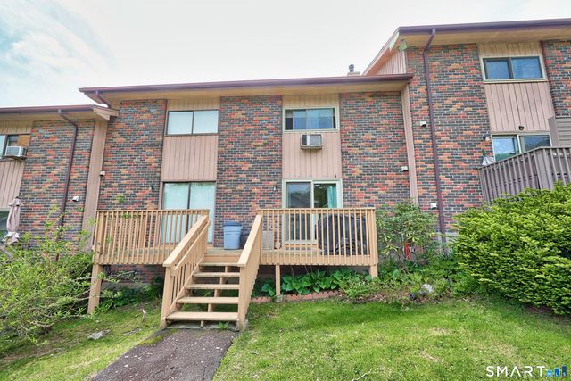 228 Oakville Avenue D, Waterbury, CT 06708