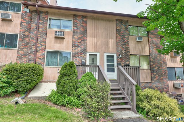 228 Oakville Avenue D, Waterbury, CT 06708