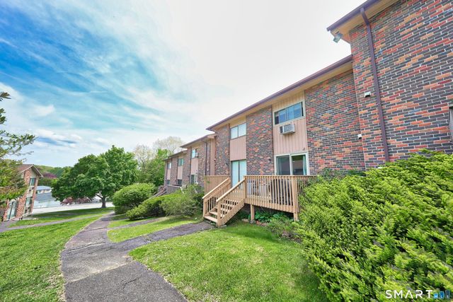 228 Oakville Avenue D, Waterbury, CT 06708