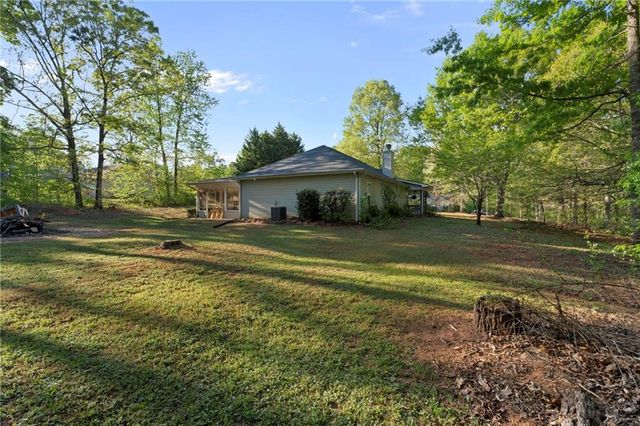 5320 Morgan Manor Drive, Lula, GA 30554