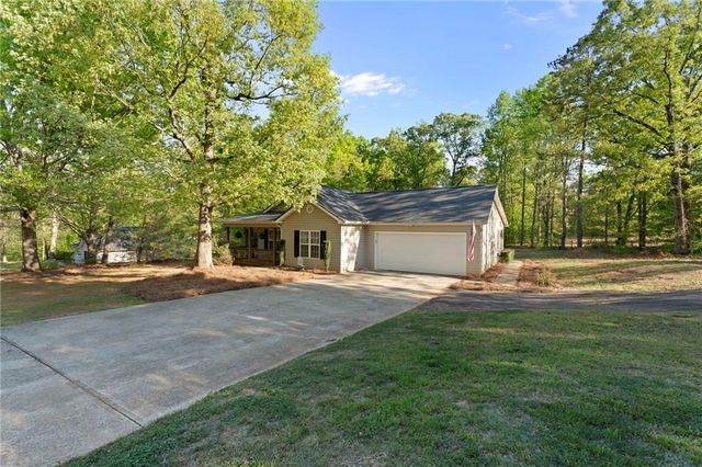 5320 Morgan Manor Drive, Lula, GA 30554