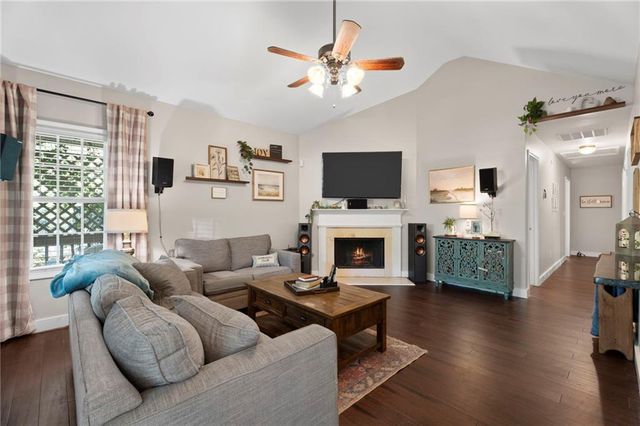 5320 Morgan Manor Drive, Lula, GA 30554