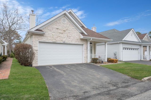 515 Leisure Drive, Ridge, NY 11961