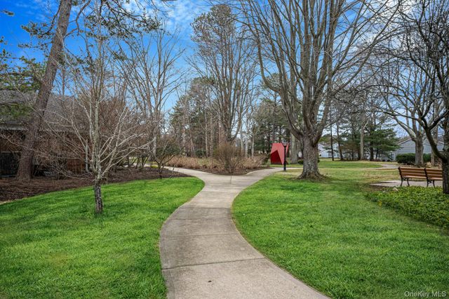 515 Leisure Drive, Ridge, NY 11961