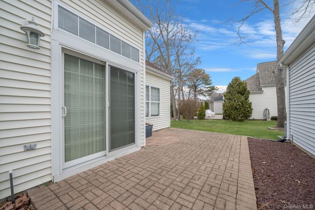 515 Leisure Drive, Ridge, NY 11961