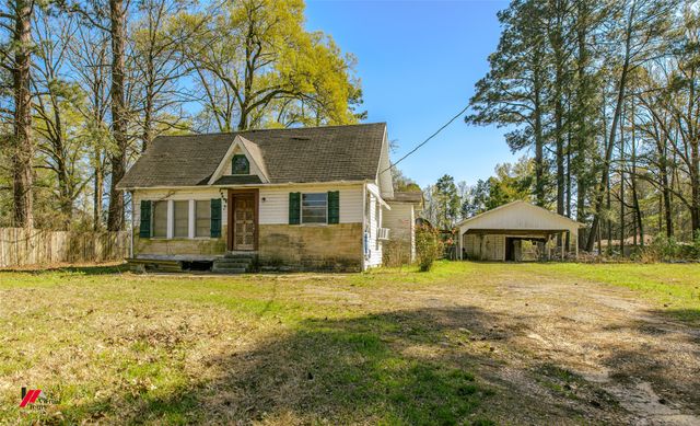 179 Daniel Thomas Road, Springhill, LA 71075