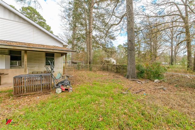 179 Daniel Thomas Road, Springhill, LA 71075