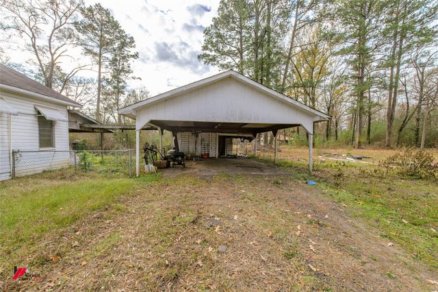 179 Daniel Thomas Road, Springhill, LA 71075