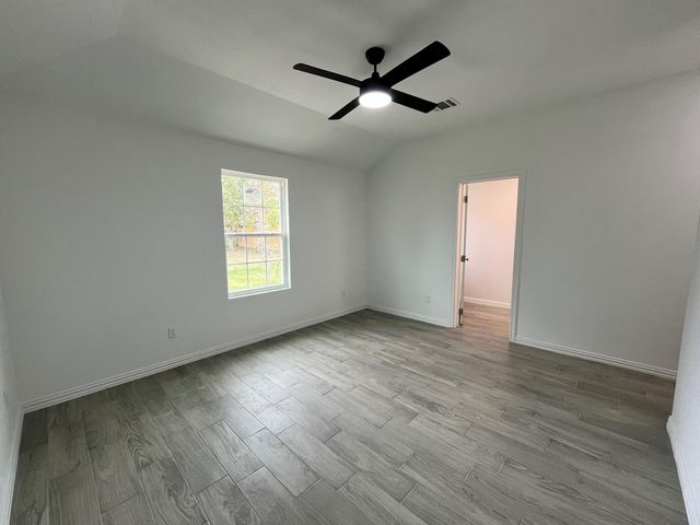 5706 Howell Street B, Houston, TX 77032