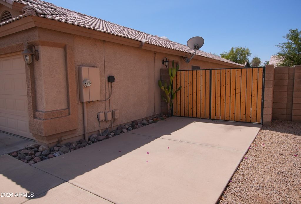 8527 W RUE DE LAMOUR --, Peoria, AZ 85381 — photo 2