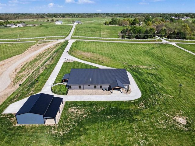 14650 Mount Olivet Road, Smithville, MO 64089