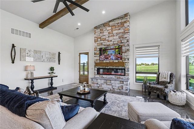 14650 Mount Olivet Road, Smithville, MO 64089