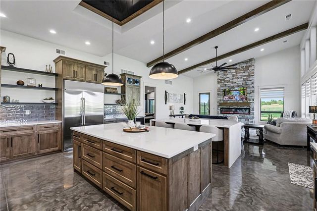 14650 Mount Olivet Road, Smithville, MO 64089