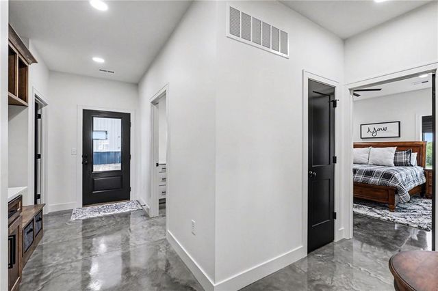14650 Mount Olivet Road, Smithville, MO 64089