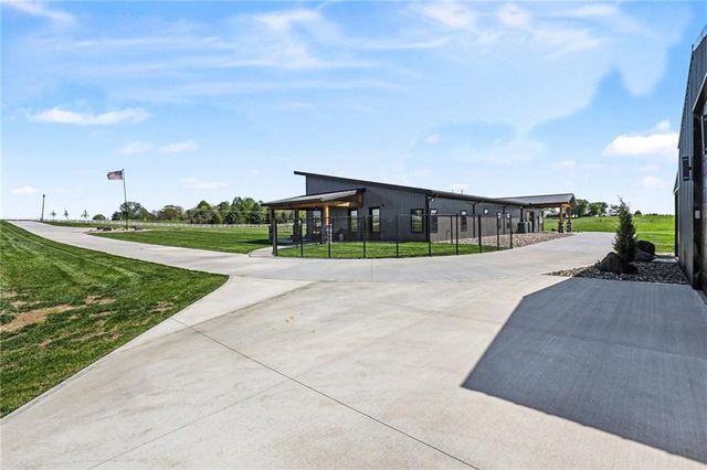 14650 Mount Olivet Road, Smithville, MO 64089