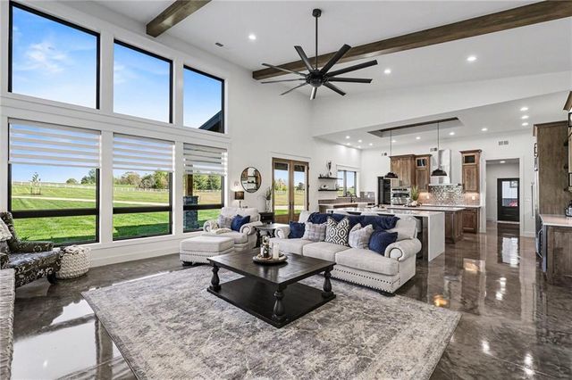 14650 Mount Olivet Road, Smithville, MO 64089