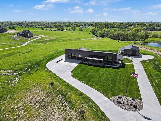 14650 Mount Olivet Road, Smithville, MO 64089