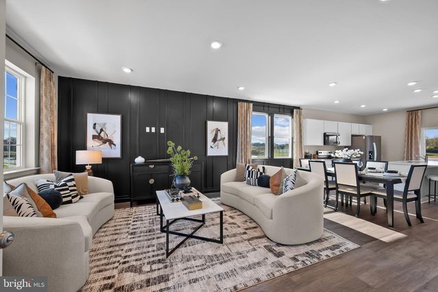 52 ALOMA ST, Charles Town, WV 25414