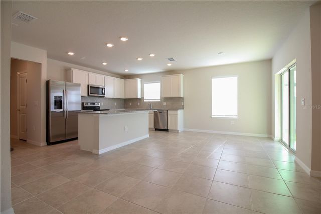 1063 MICHELANGELO LANE, Winter Haven, FL 33884