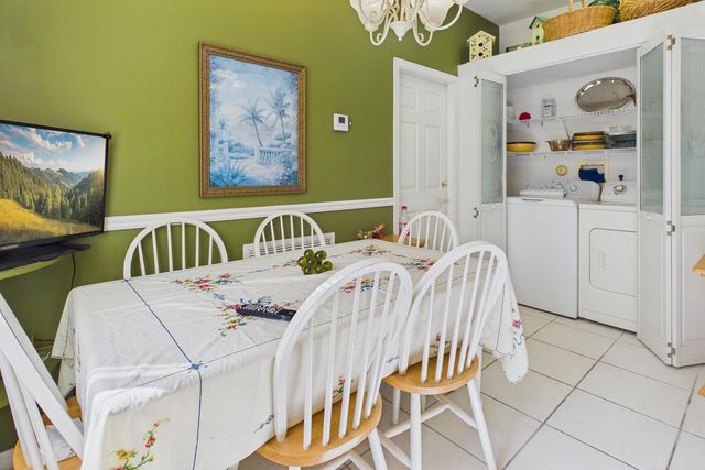 7032 Cataluna Circle, Delray Beach, FL 33446